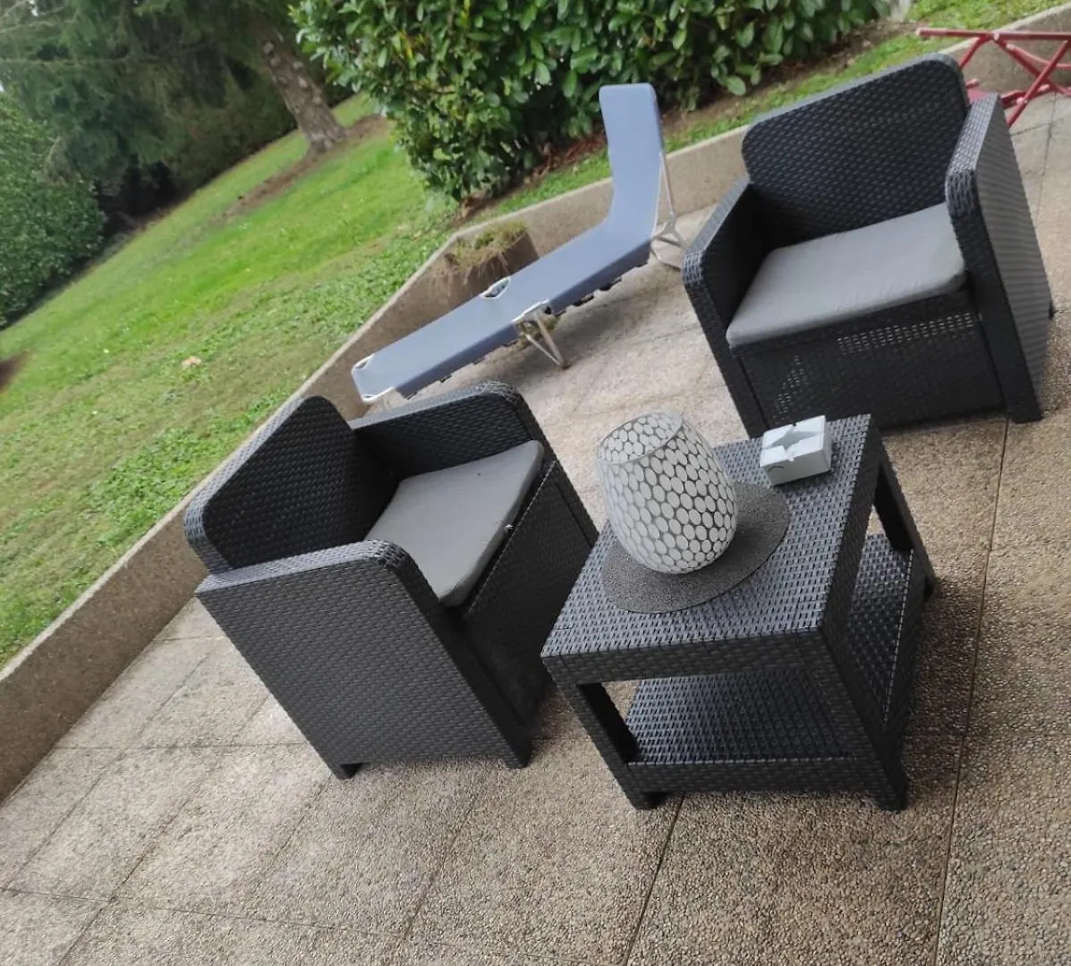 Tres Bel Appartement 3 Pieces + Jardin + Parking contacts